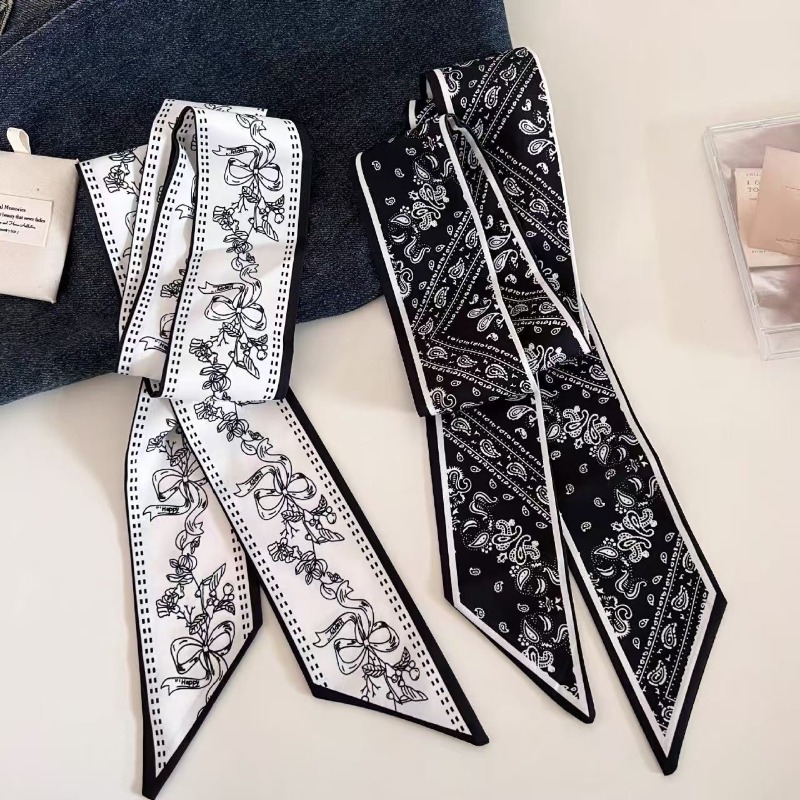 Black White Double Sided Paisl - Ascot Neck Scarf 评论和价格